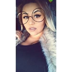 Meet your Posher, Bianca